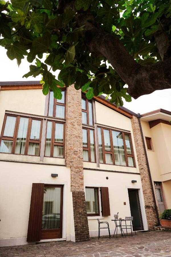 Ad Sidera Bed & Breakfast Pastrengo Exterior photo